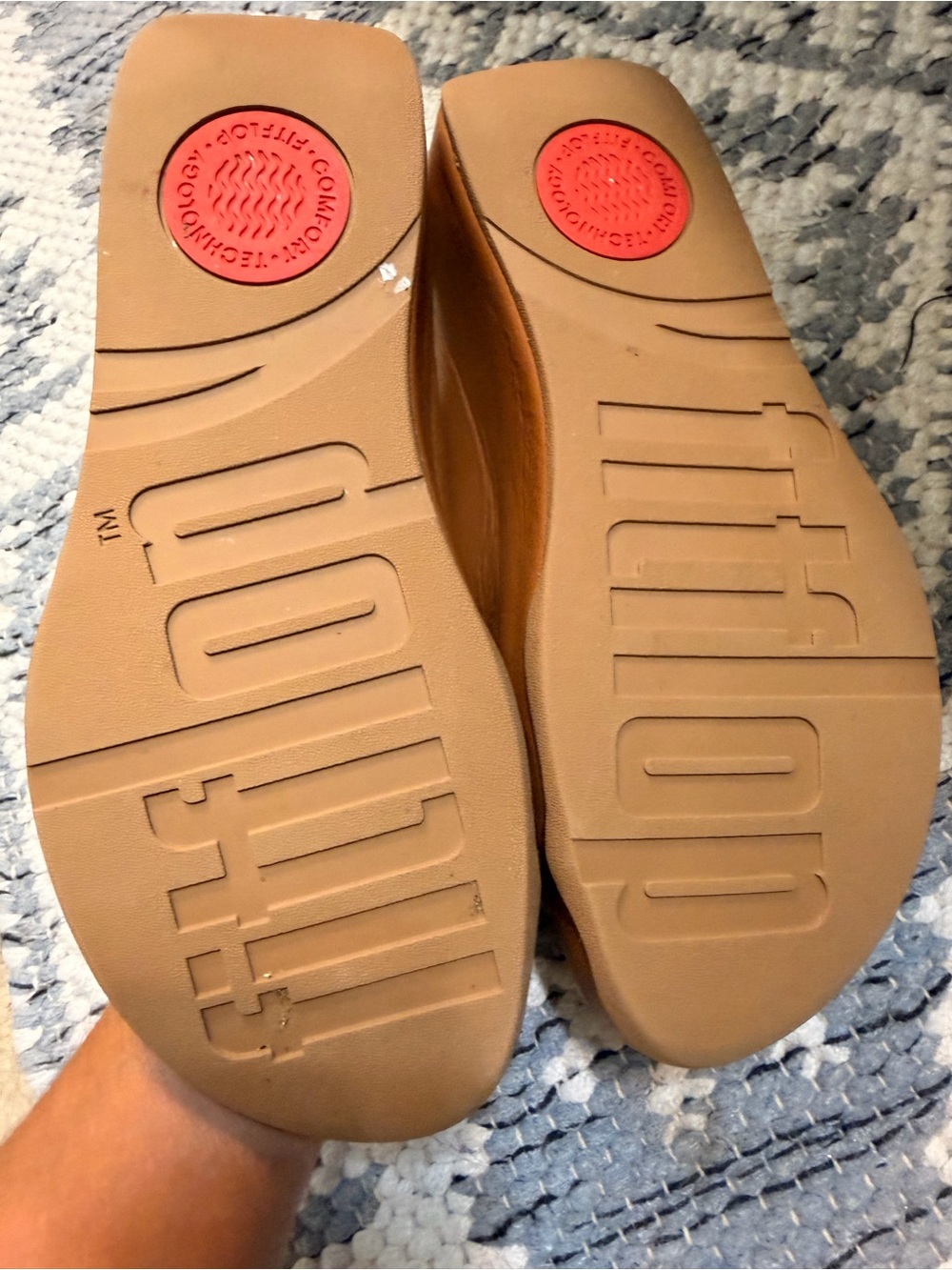 Leather Slide Sandals in Tan - Fit Flop -9 - Picture 3 of 7